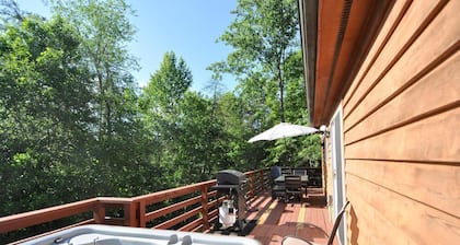 Creekview Cabin - A Perfect Escape