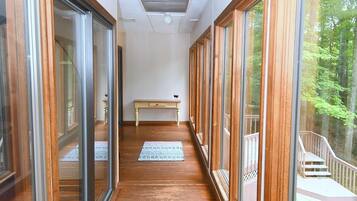 House, Multiple Beds (Dogwood Knoll - Wooded Escape) | Interior