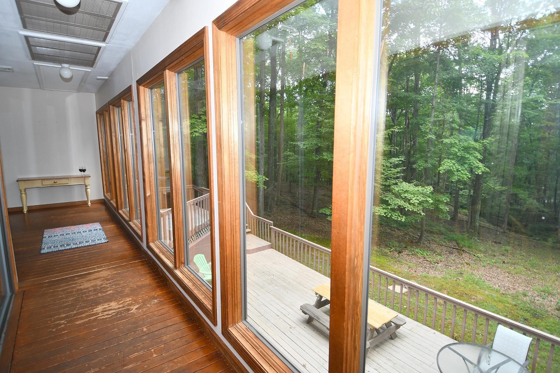 Nhà, nhiều giường (Dogwood Knoll - Wooded Escape) | Nội thất