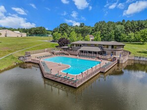 Outdoor pool - Country Comfort -country Escape! (Hedgesville)