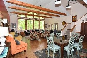 Casa, várias camas (Healing House - Healing Escape) | Opções para refeição