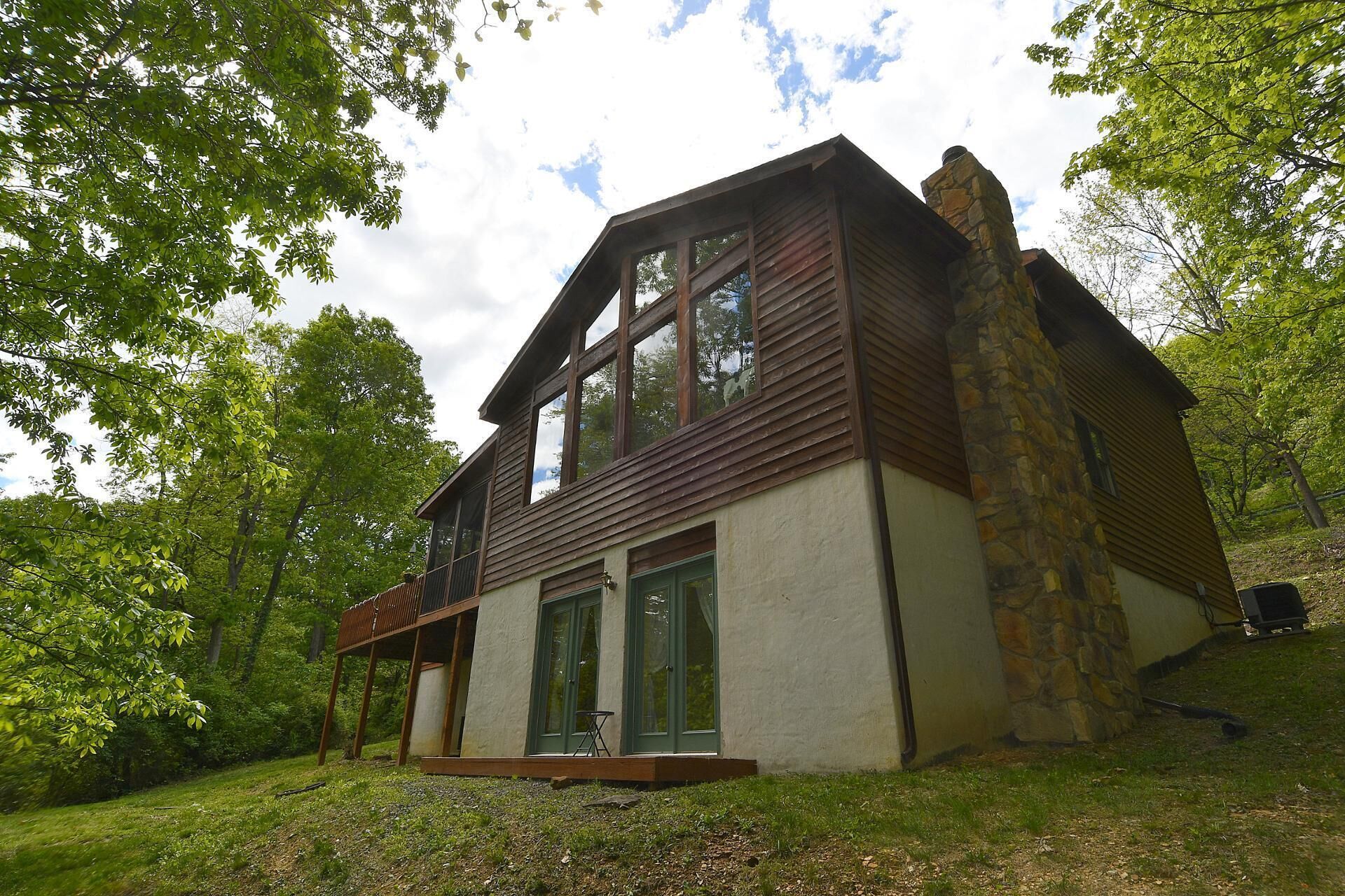 Nhà, nhiều giường (Healing House - Healing Escape) | Ngoại thất