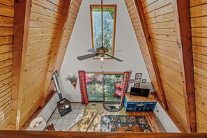 Interior - Cozy and Quaint (Berkeley Springs)