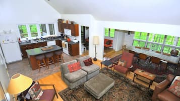 House, Multiple Beds (Black Forest - 5 Bedroom Escape) | Living area | Fireplace
