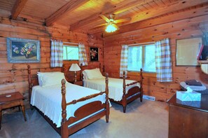 3 bedrooms, bed sheets
