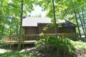 House, Multiple Beds (Lazy Bear Retreat - Classic Cabin! ) | Exterior - Lazy Bear Retreat - Classic Cabin! (Berkeley Springs)