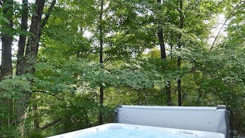 House, Multiple Beds (Serendipity - Large 5BR with a Hot Tu) | Outdoor spa tub