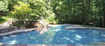 เซเรนดิปิตี้ - บ้าน 5 ห้องนอนขนาดใหญ่พร้อมอ่างน้ำร้อน