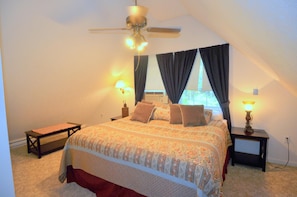 House, Multiple Beds (Trails End River Retreat - Riverside) | 3 bedrooms, bed sheets