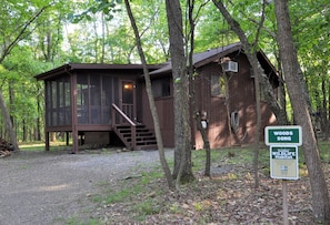 Exterior - Woods Song - Natures Promise (Hedgesville)
