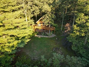 House, Multiple Beds (The Outlook - A Majestic View!) | Property grounds