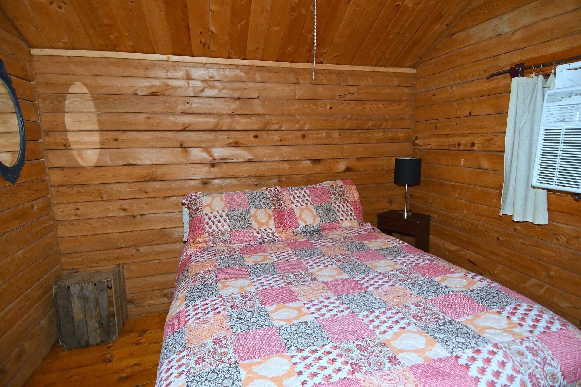 Rumah, 1 Tempat Tidur Double (Whispering Hills - Couples Getaway) | 1 kamar tidur, Wi-Fi gratis, dan seprai linen