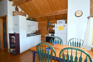 Hús - 1 tvíbreitt rúm (Whispering Hills - Couples Getaway) | Veitingar