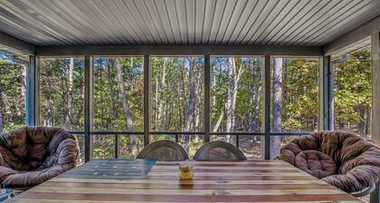Mountain View Hideaway- A Fun Time Away!