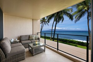 Terrace/patio - Mahana Resort 214:  “Sale” into Whale Season with Reduced Rates! (Kaanapali)