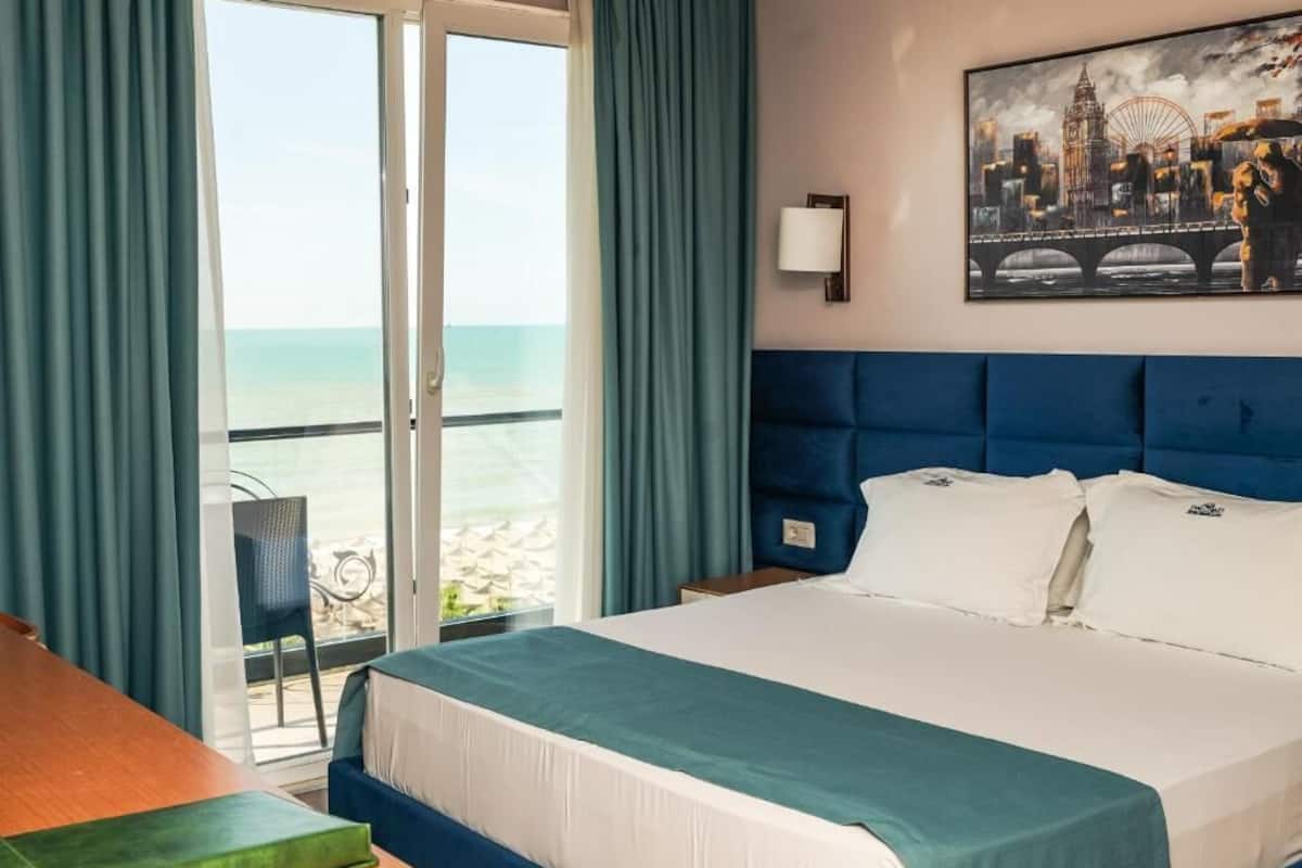Double Room with Sea View (Sofa Bed) | 1 habitación, insonorización, wifi gratis y ropa de cama