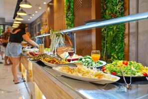 Colazione a buffet inclusa, servita tutte le mattine