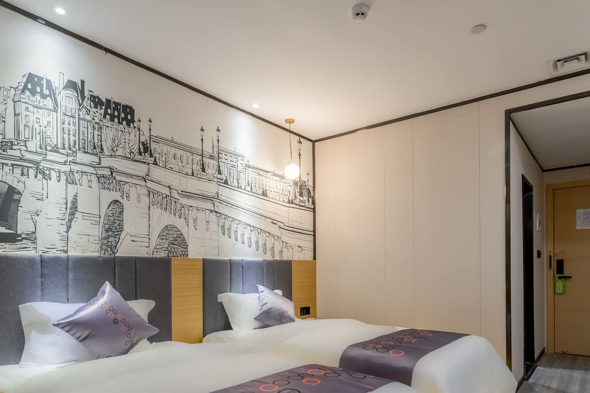 Twin Room, No Windows | Blackout drapes, free WiFi, bed sheets