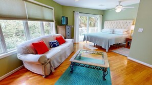 4 bedrooms, WiFi, bed sheets