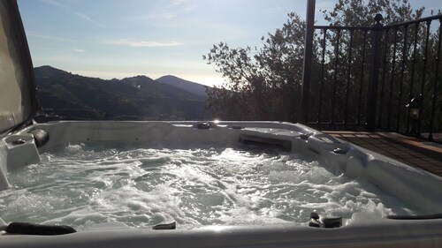 family room 4 people with private patio