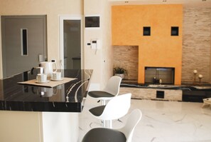 Living room - Villa I Cipressi - Rebomaholidays (Toscolano Maderno)