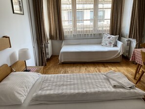 Free WiFi, bed sheets
