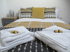 2 habitaciones y sábanas de algodón egipcio 