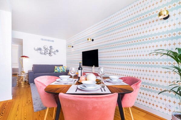 Apartamento, 1 quarto, para não fumantes | Área de estar | TV de tela plana