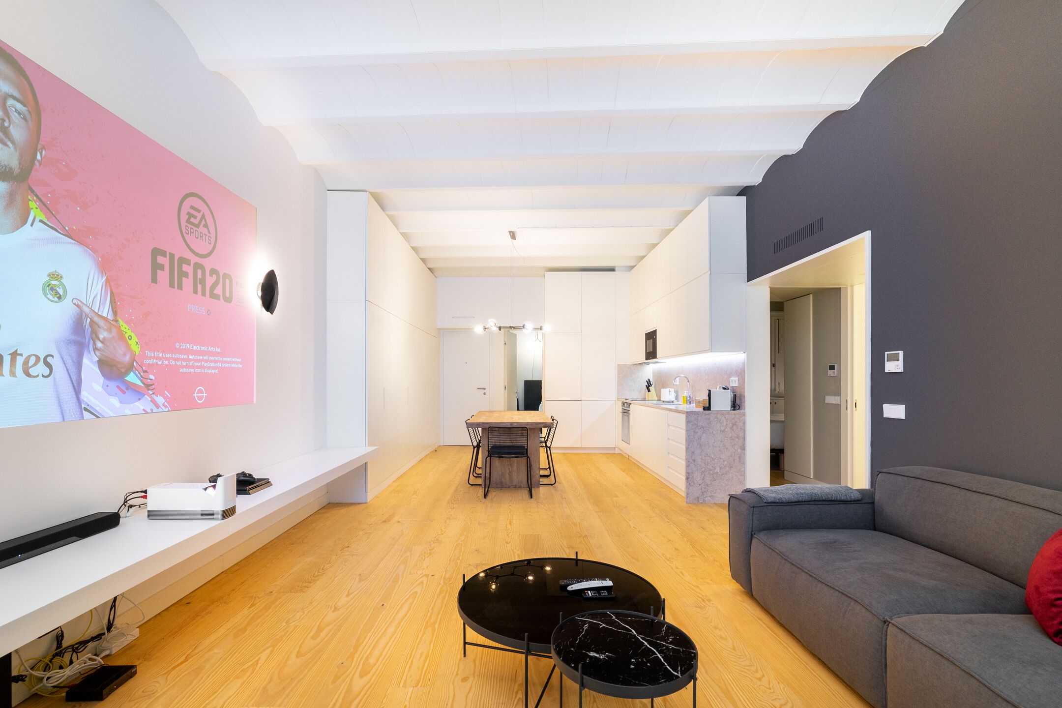 Apartment, 3 Schlafzimmer, Nichtraucher | Wohnbereich | Flachbildfernseher