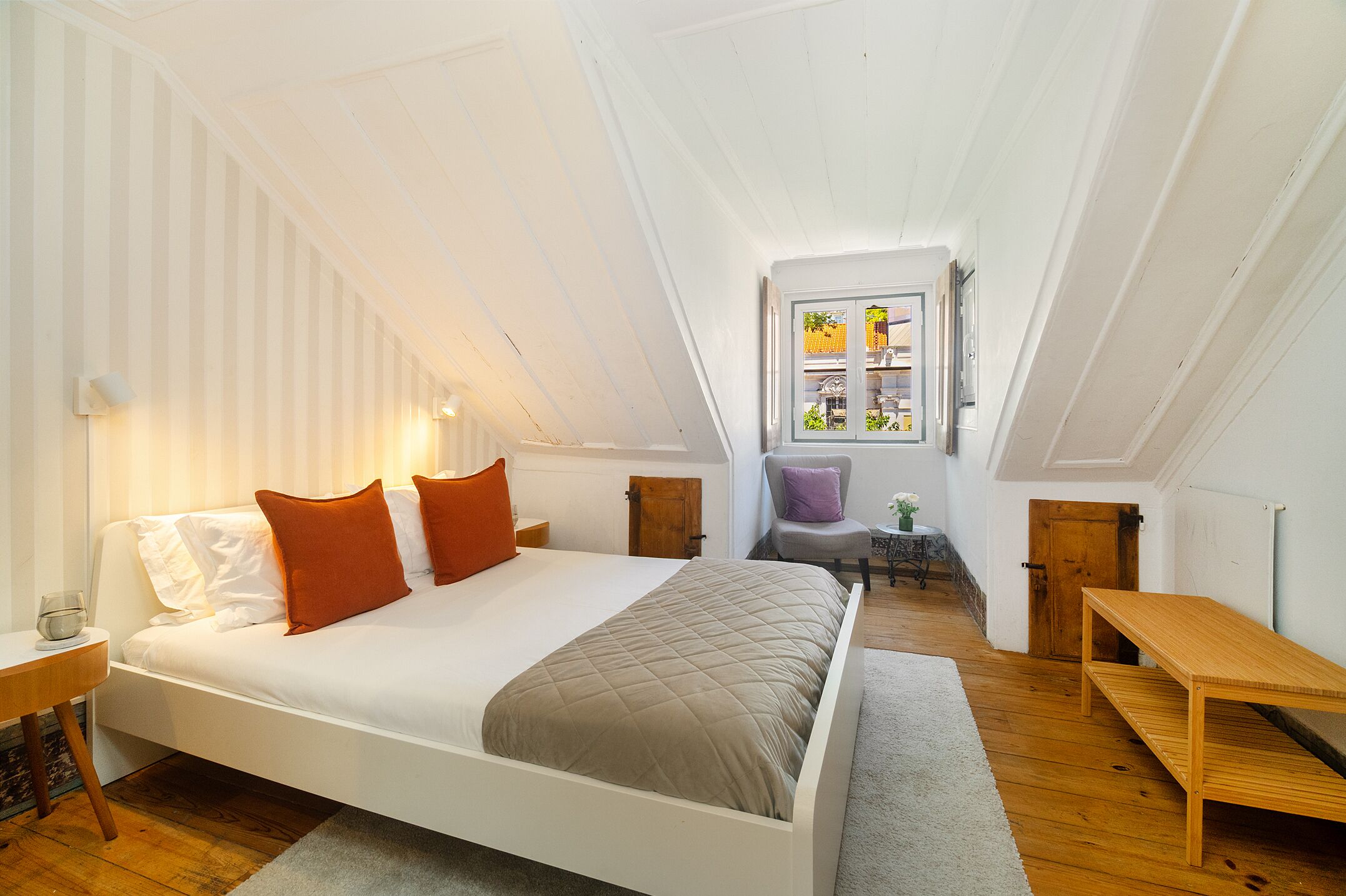 2 quartos, Wi-Fi de cortesia, roupa de cama