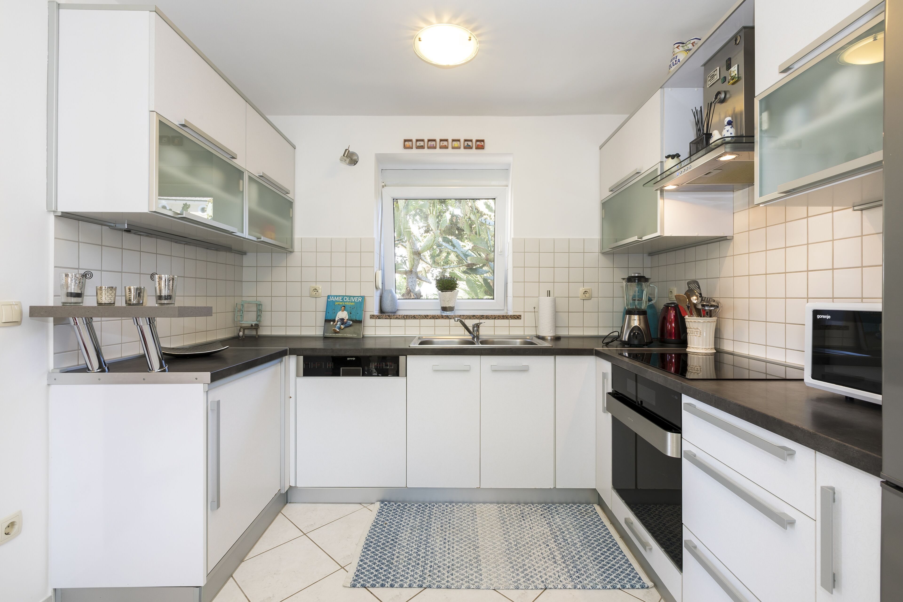 Apartment, 2 Schlafzimmer | Eigene Küche | Großer Kühlschrank, Mikrowelle, Ofen, Herdplatte