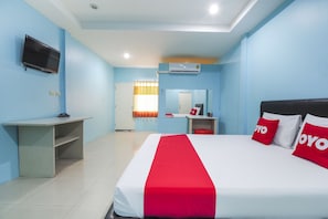 Standard Double Room | Desk, free WiFi, bed sheets