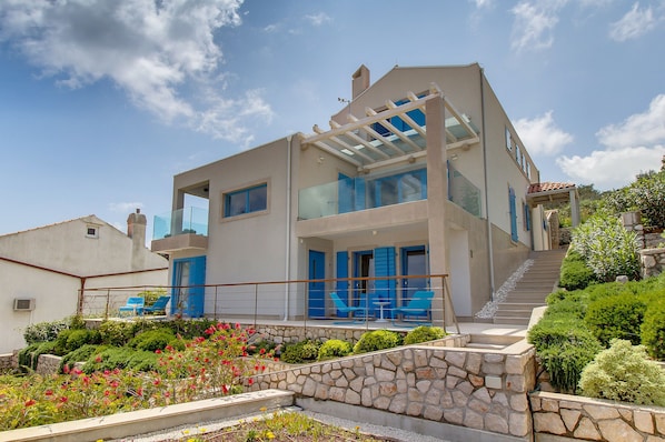 Front of property - Apartment Elias 1 (Mali Losinj)