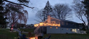 Niantic Bay & Play House