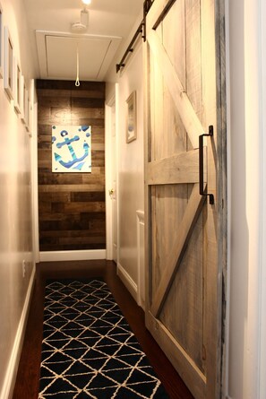 Interior - Niantic Bay & Play House (Waterford)