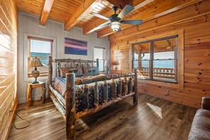 12 bedrooms, free WiFi, bed sheets