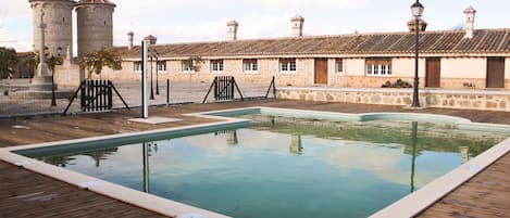 Seasonal outdoor pool