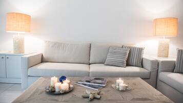 วิลล่า, 2 ห้องนอน | ห้องนั่งเล่น | ทีวีจอแบน