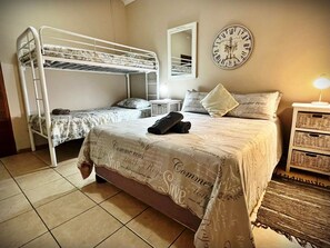 Wifi gratis y ropa de cama 