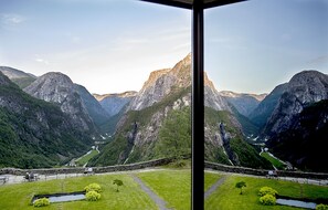 华丽双人房 | 熨斗/熨衣板、婴儿床、免费 WiFi、床单