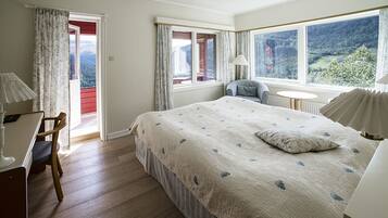 Family Room | Iron/ironing board, cribs/infant beds, free WiFi, bed sheets