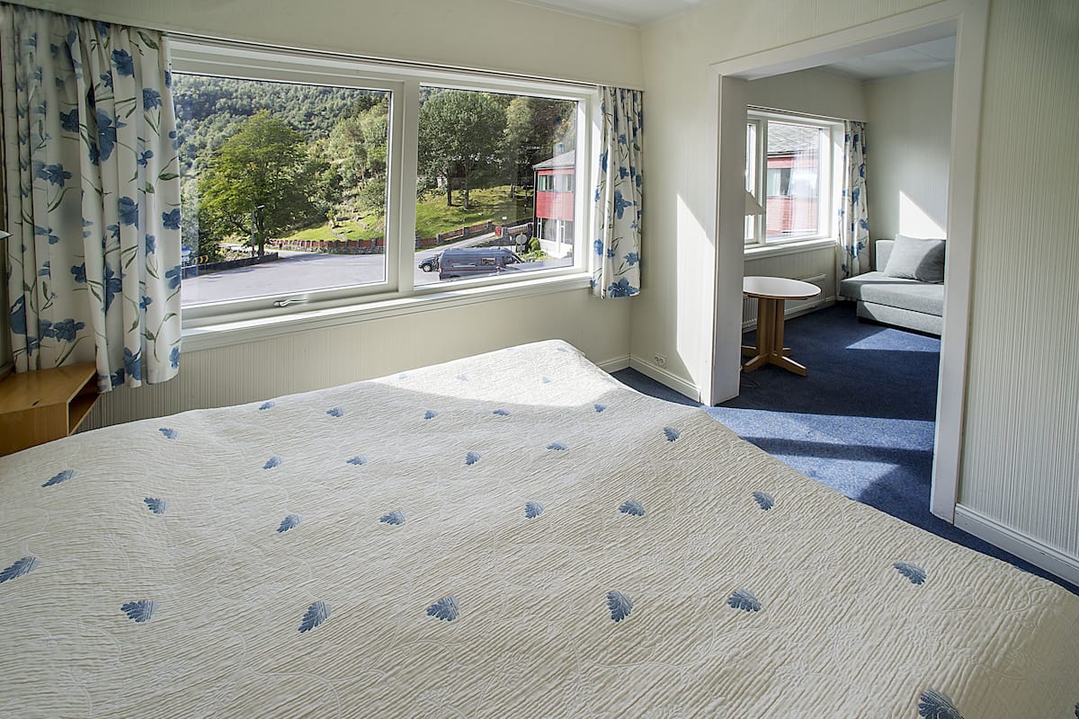 Driepersoonskamer | 1 slaapkamer, een strijkplank/strijkijzer, babybedden, gratis wifi