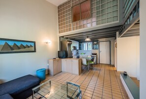 Villa, 2 Bedrooms, Garden View | Living area