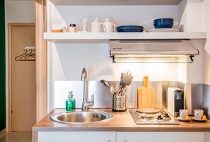 Private kitchenette - Harmony Studios by halu! Apartments (Thessaloniki)