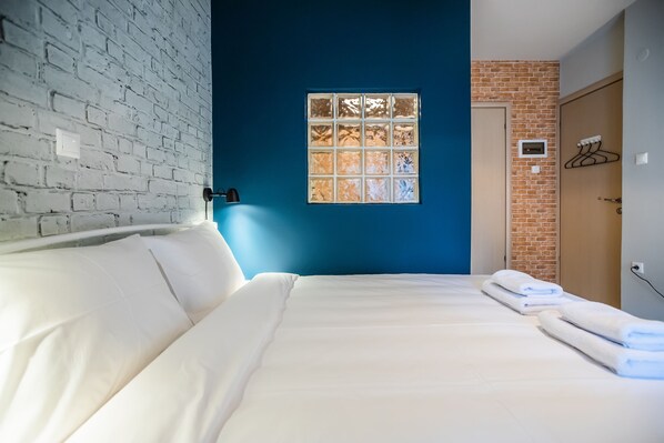 Desk, free WiFi - Harmony Studios by halu! Apartments (Thessaloniki)