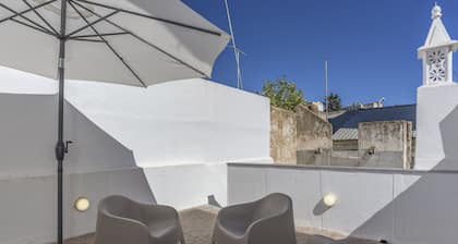 FLH Faro Central House with Terrace