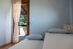 Villa | 3 bedrooms, iron/ironing board, free cots/infant beds, free WiFi - halu! Modern Villa w Pool & Tennis (Kassandra)