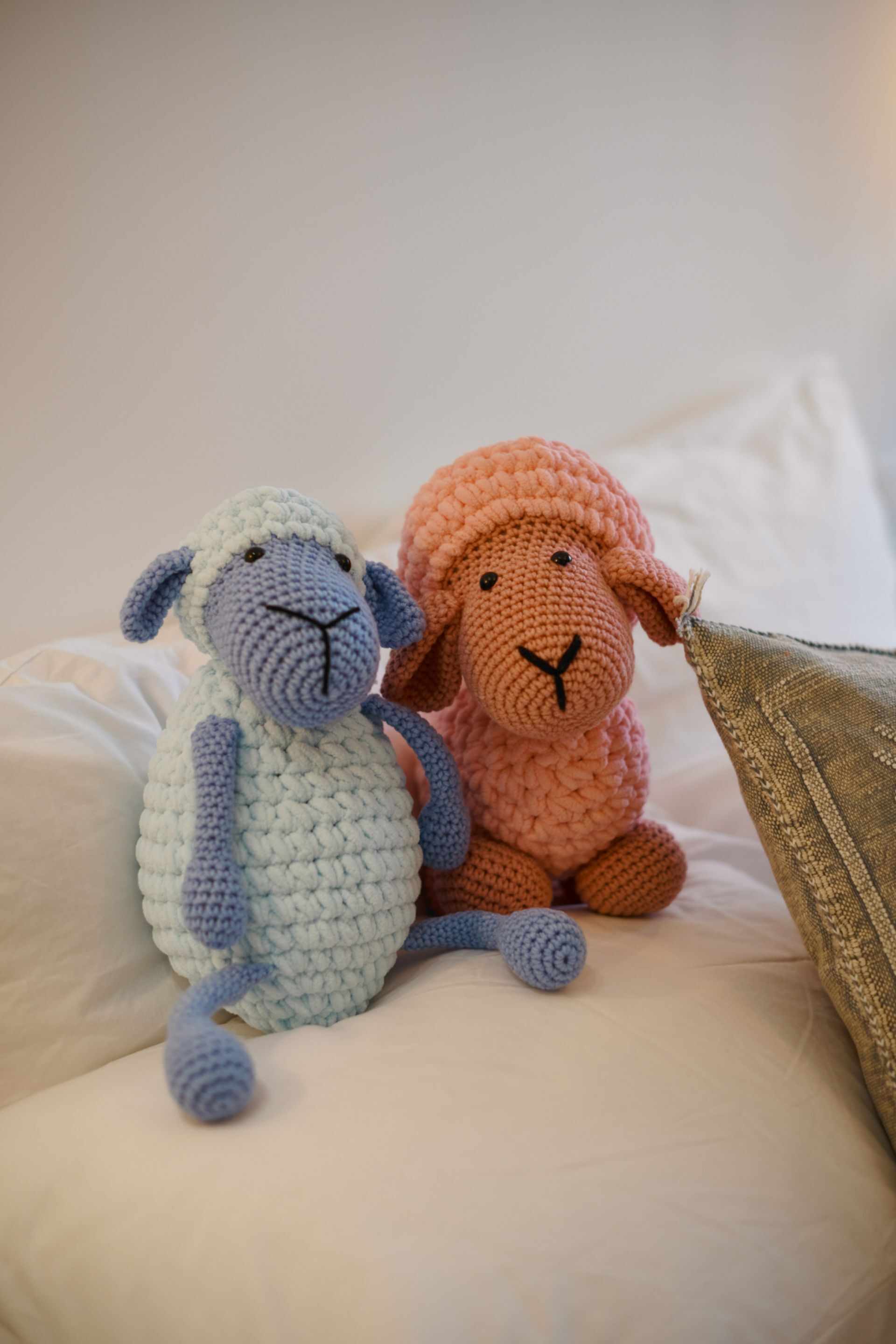 49-inch flat-screen tv with satellite channels, tv