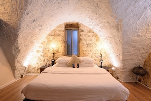 Individually decorated, individually furnished, blackout curtains - LALA Boutique Hotel Tel-Aviv (Tel Aviv)
