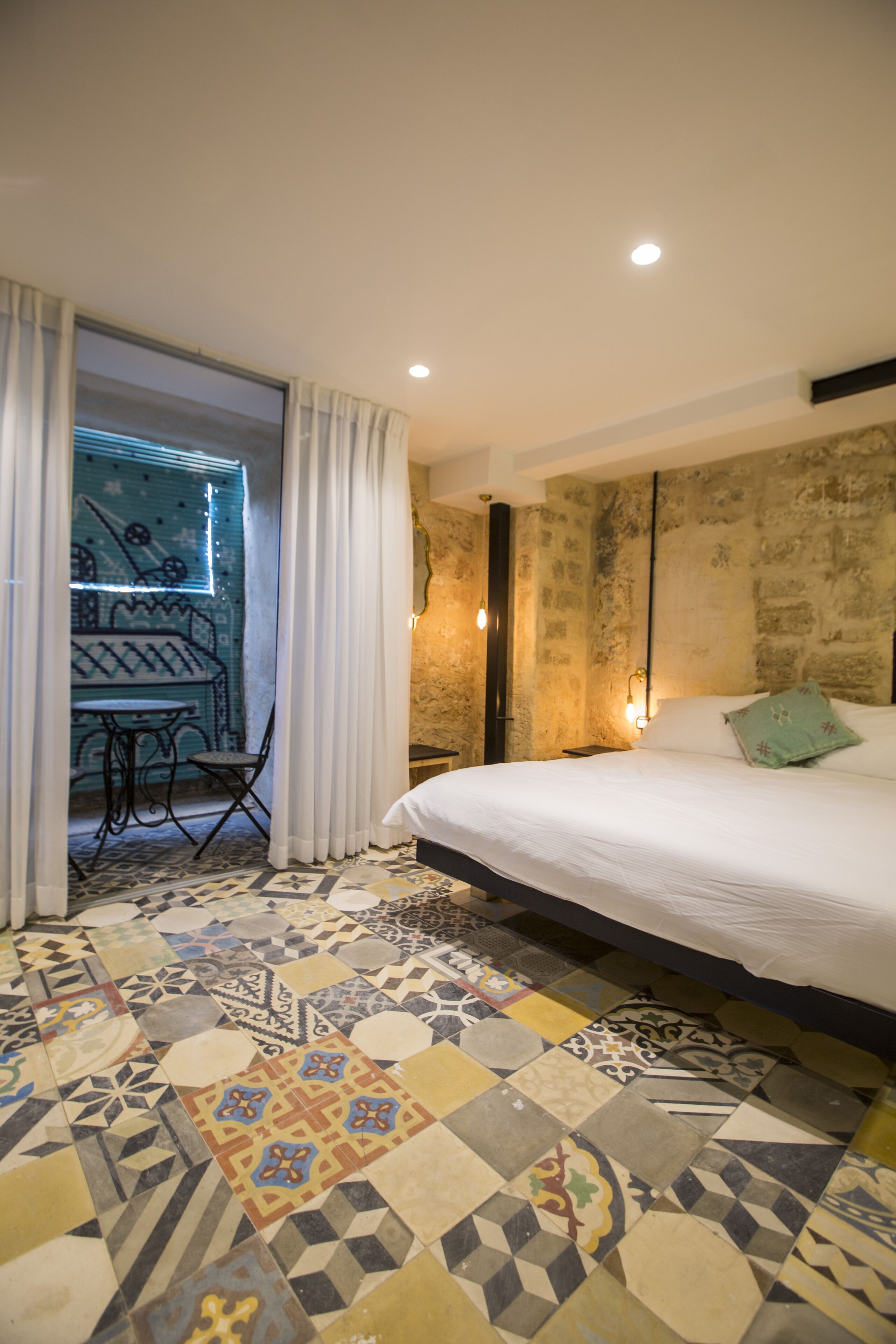 deluxe studio, balcony | 1 bedroom, individually decorated, individually furnished